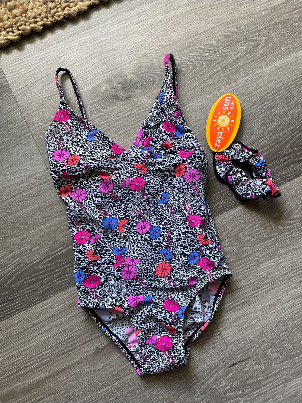 Kids Floral Print One-Piece Swimsuit with Scrunchie - Pink & Blue
